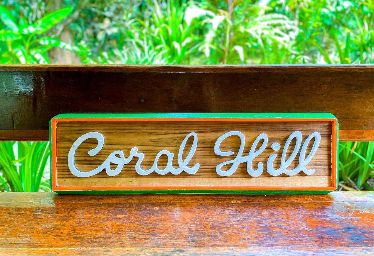 Coral Hill Bungalows Cahuita Exterior photo