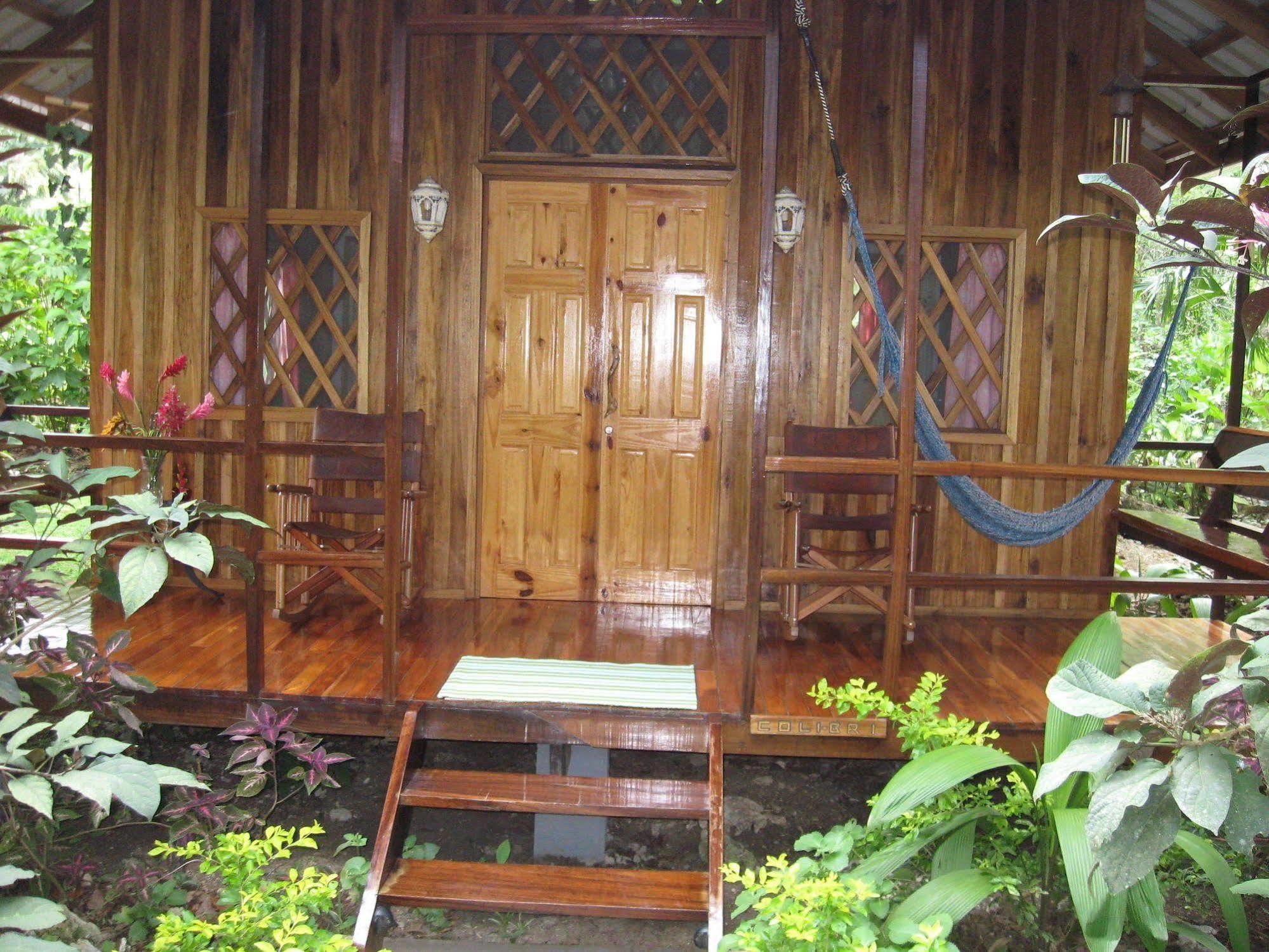 Coral Hill Bungalows Cahuita Exterior photo