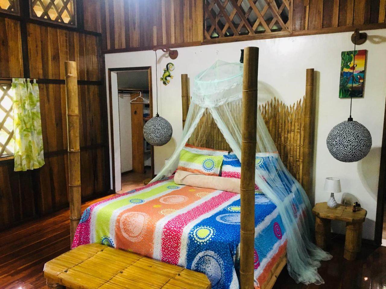 Coral Hill Bungalows Cahuita Exterior photo